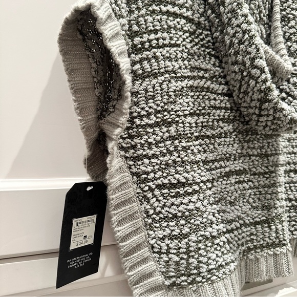 Toddler Ripzone Poncho, 2T in Light/Charcoal Grey - Picture 3 of 11